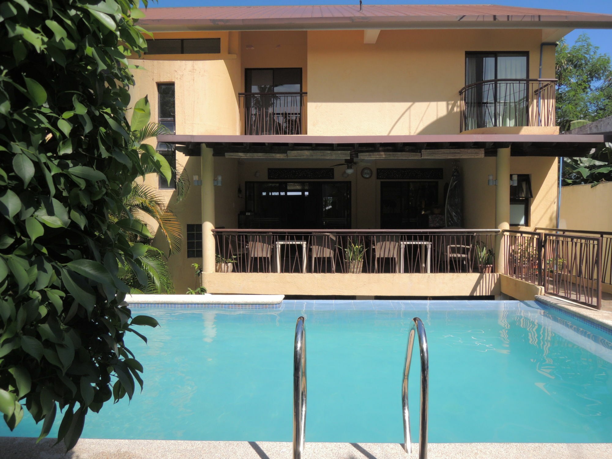 Palms Seaside Inn And Resort Medellin Exterior foto